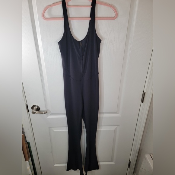 Lululemon•Align Zip-Front Bodysuit 32"•Nulu Zip Flare Jumpsuit•Black•FLAWLESS•6 - Picture 9 of 13